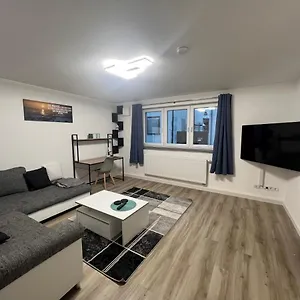  Apartment Raiffeisenstraße -groß-